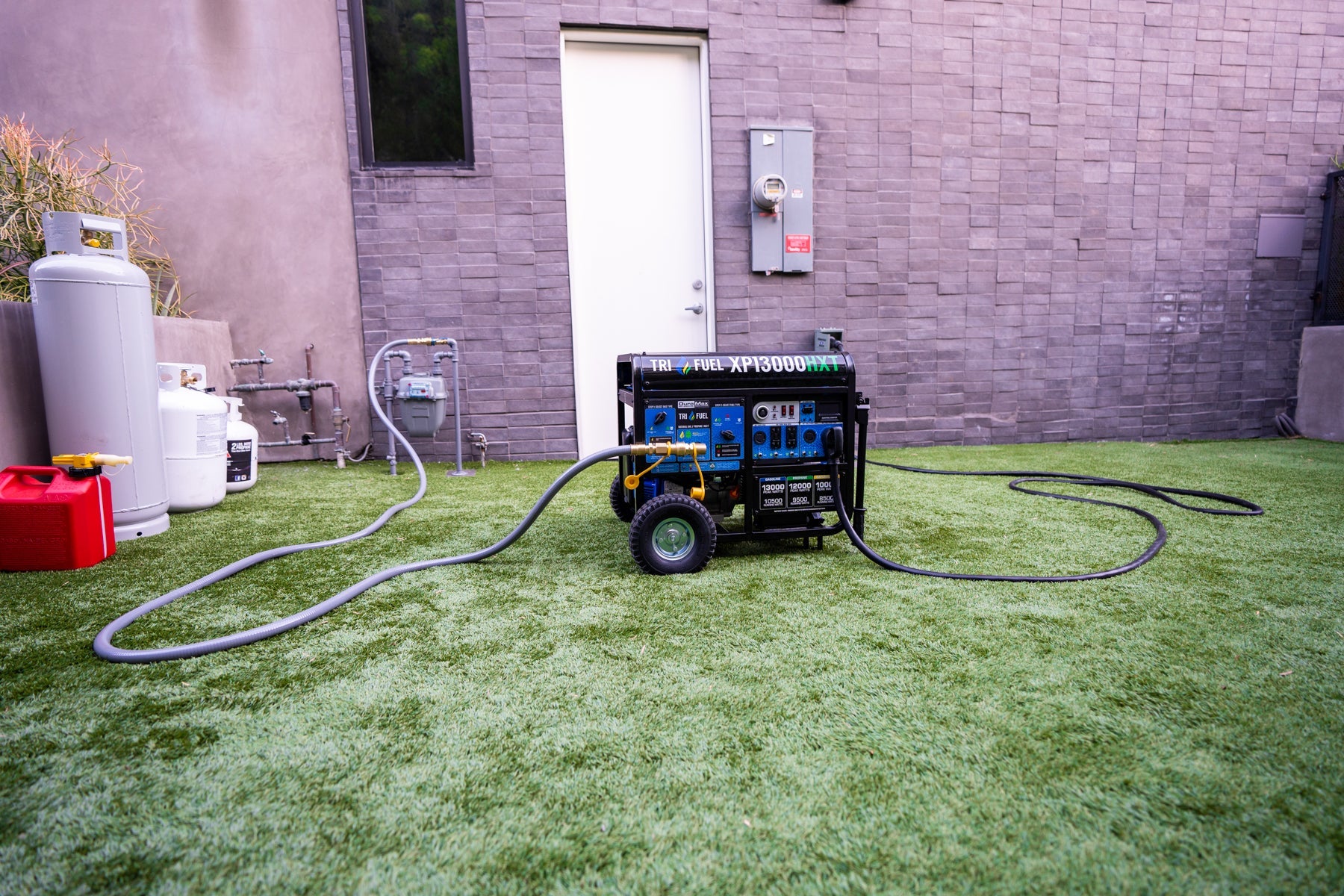 13,000 Watt Tri Fuel Portable HXT Generator w/ CO Alert